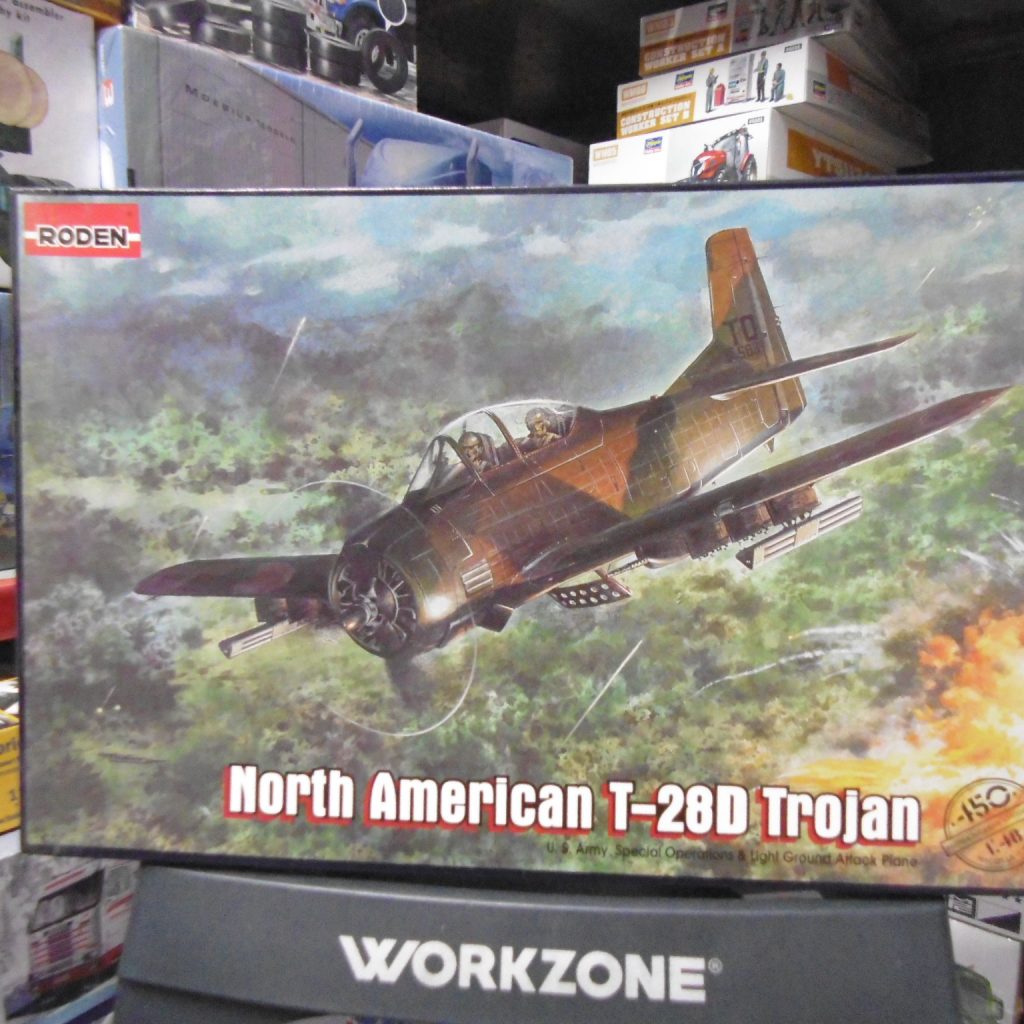 450 North American T-28D Trojan - UK Model Railway Locomotives, Rolling ...