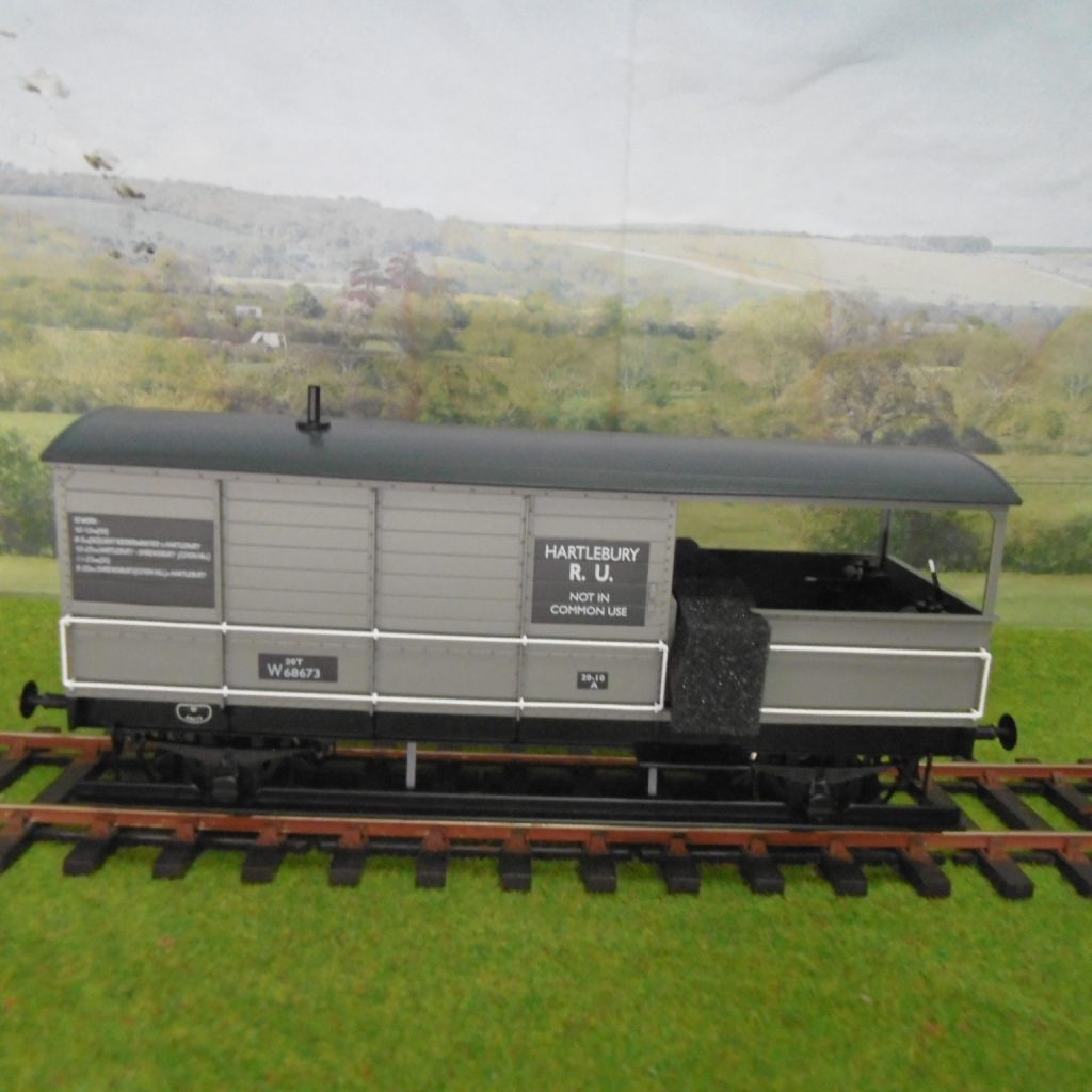 DAPOL 7F-300-006 GWR Toad Brake Van BR Grey W68673 Diagram AA20 - UK ...