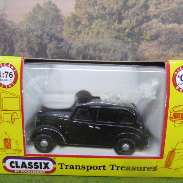 EM76846 Austin FL1 Hackney Carriage Black