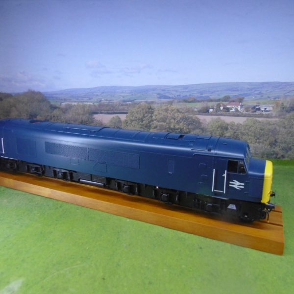 Heljan 4520 BR Blue Class 45/0 (Sealed Beam Ends)
