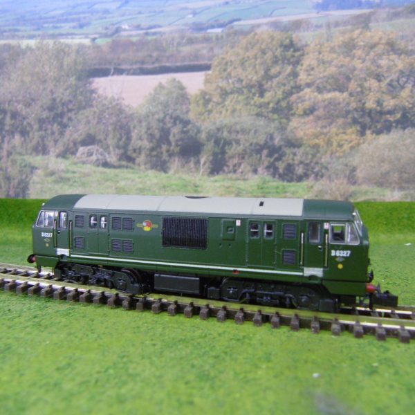 Dapol 2D-012-011 Class 22 Disc Headcode D6327 BR Green Ammended Yellow Panel