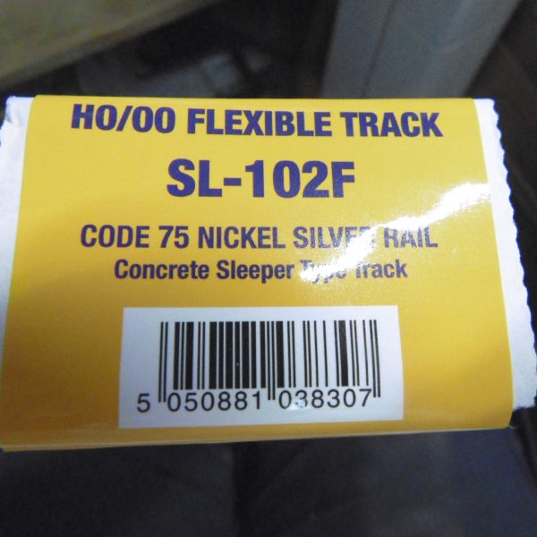 Peco SL-102F Code 75 Concrete Sleeper  (Box of 25)
