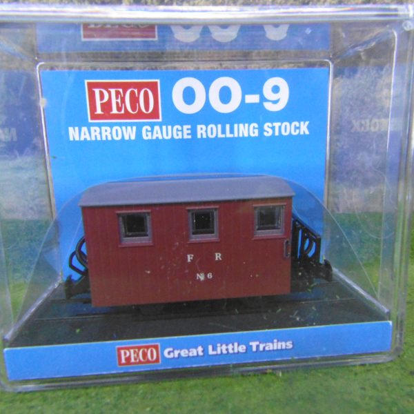 GR591A F.R. Quarryman Brake Van, single Balcony, Brown No.6