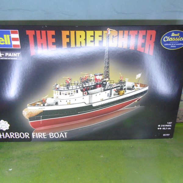 Revell 05197 The Firefighter Harbour Fire Boat (1.87 Scale)