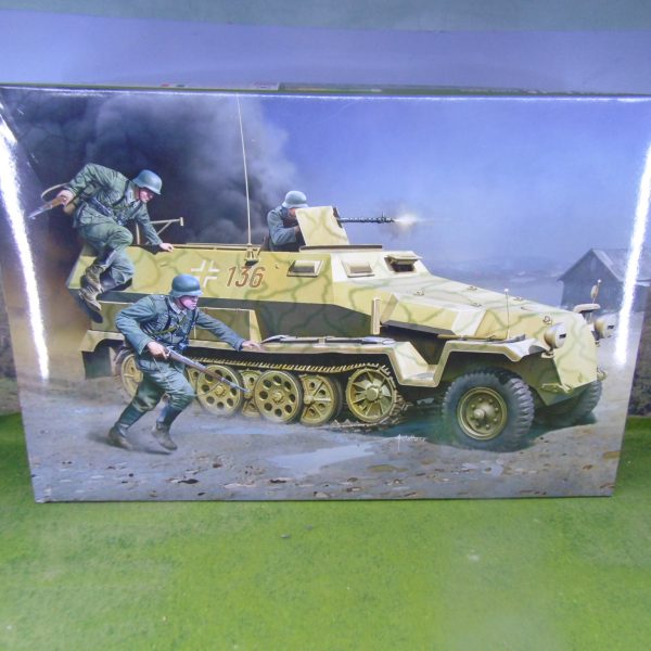Academy 13540 Sd.Kfz.251/1 Ausf.C
