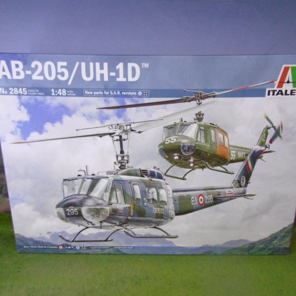 Italeri 2845 AB-205/UH-1D