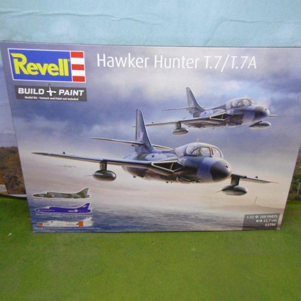 Revell 03786 Hawker Hunter T.7/T.7A