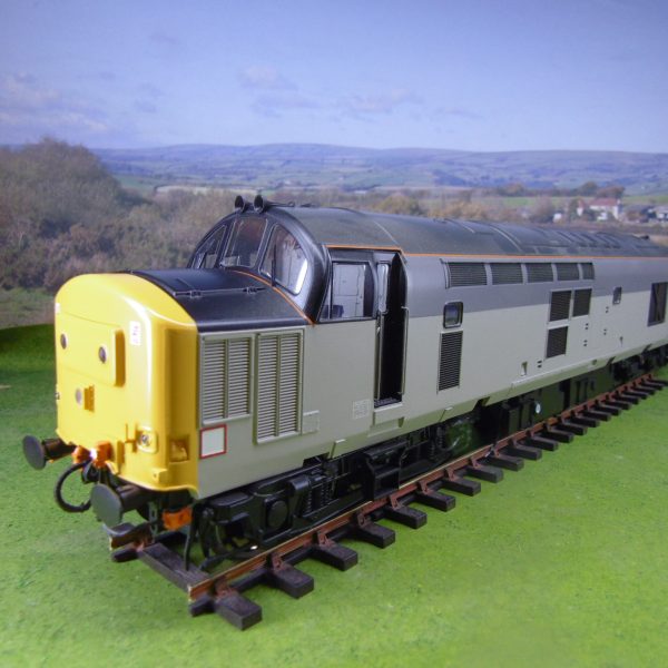 Heljan 3745 Trainload Freight 3T Grey Class 37/4