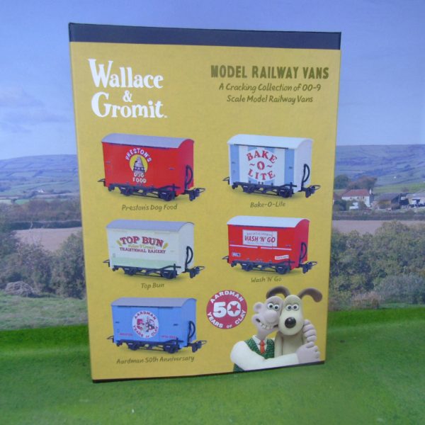 GRAA050 Model Railway Vans, Wallace & Gromit 50th Anniversary