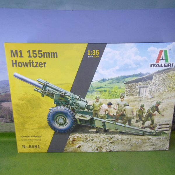 Italeri 6581 M1 155mm Howitzer with Crew