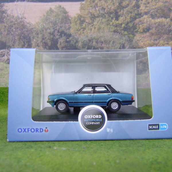 76FC5002 Ford Cortina Mk5 Cosmos Blue
