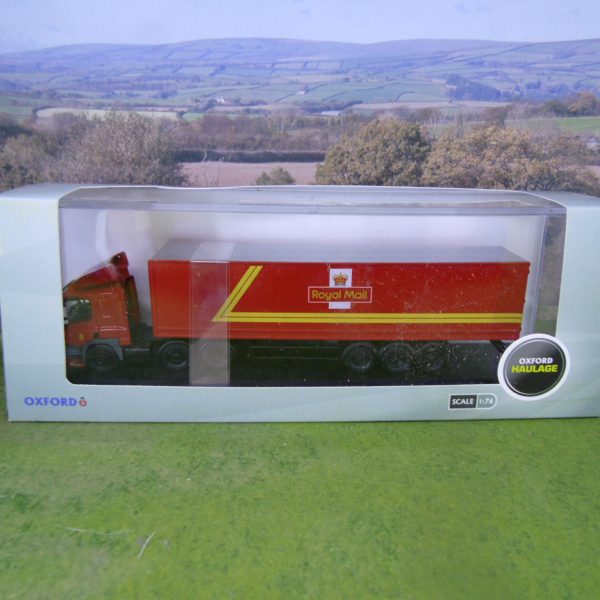 76DAF001 DAF 85 40ft Trailer Royal Mail
